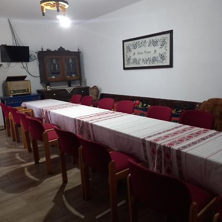 Гостевой дом Casa Din Barcut Экстерьер фото